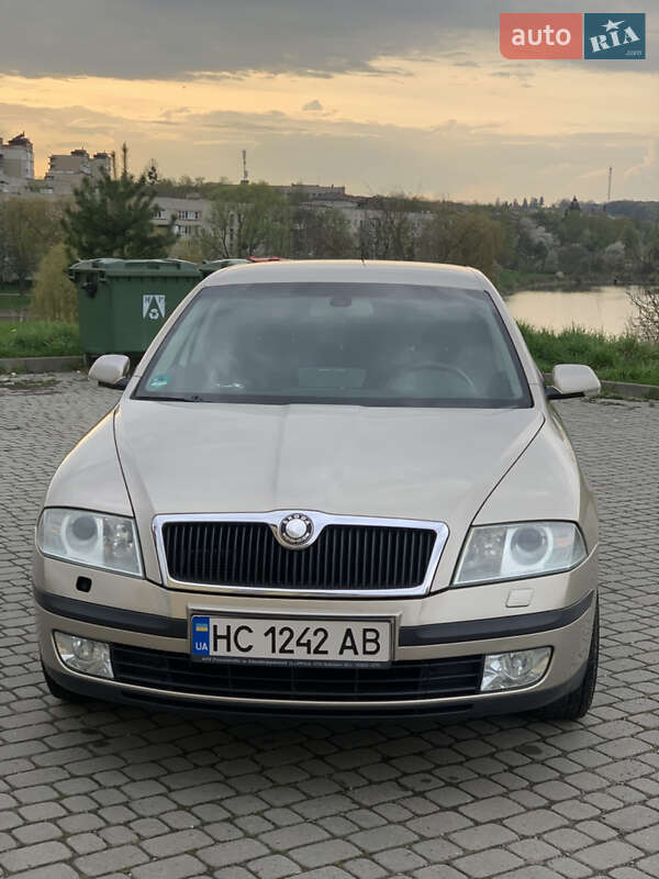Лифтбек Skoda Octavia 2005 в Львове