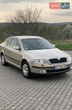 Лифтбек Skoda Octavia 2005 в 