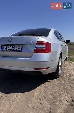 Лифтбек Skoda Octavia 2017 в 