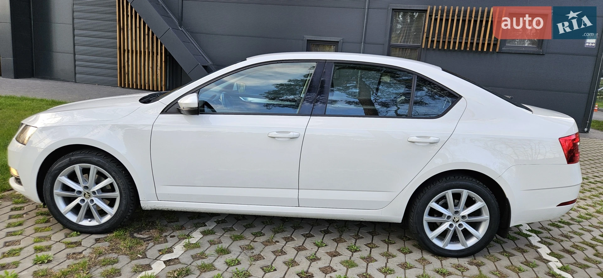 2017 Skoda Octavia - мініатюра 27
