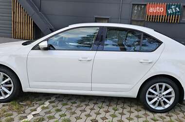 Лифтбек Skoda Octavia 2017 в 