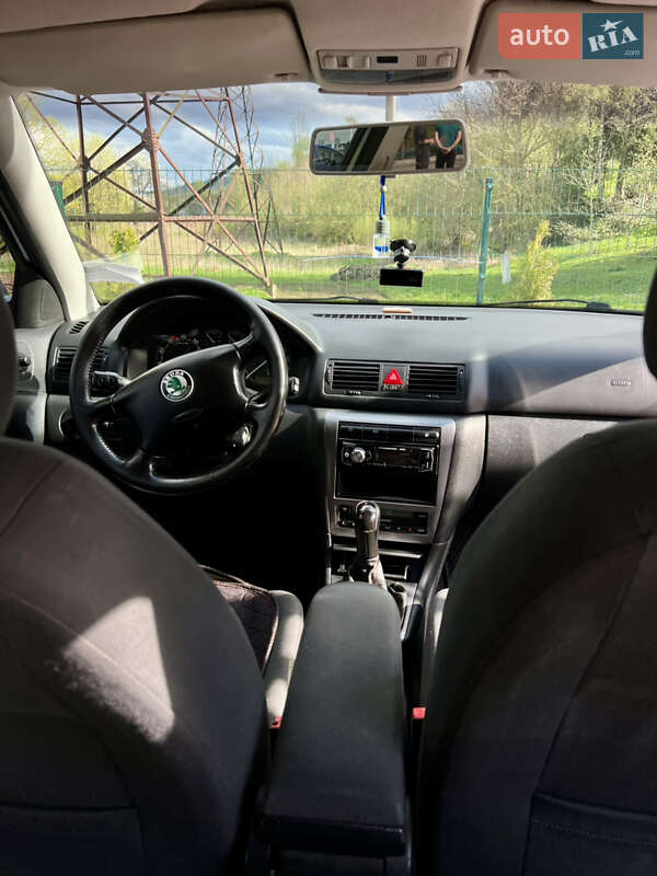 Лифтбек Skoda Octavia 2003 в Львове