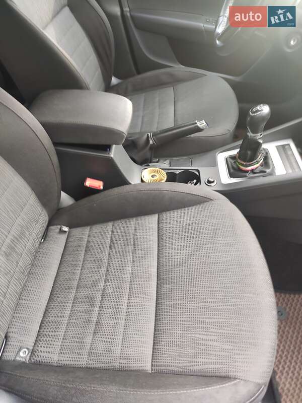 Лифтбек Skoda Octavia 2014 в Мукачево