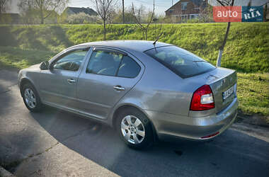 Лифтбек Skoda Octavia 2011 в 