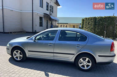 Лифтбек Skoda Octavia 2005 в 