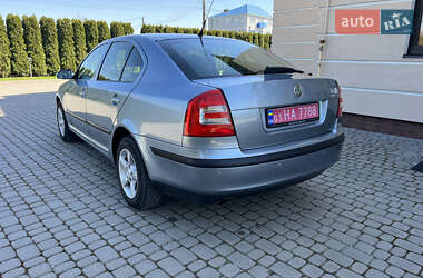 Лифтбек Skoda Octavia 2005 в 
