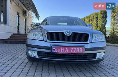 Лифтбек Skoda Octavia 2005 в 