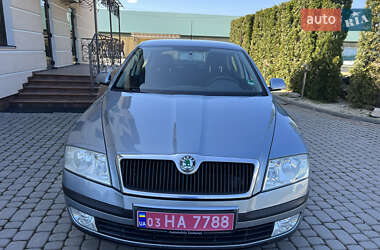 Лифтбек Skoda Octavia 2005 в 