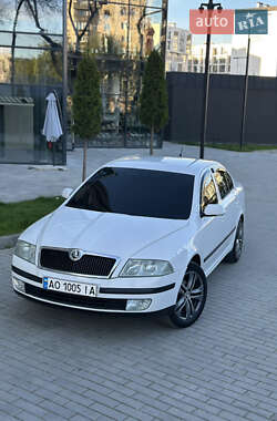 Лифтбек Skoda Octavia 2006 в 