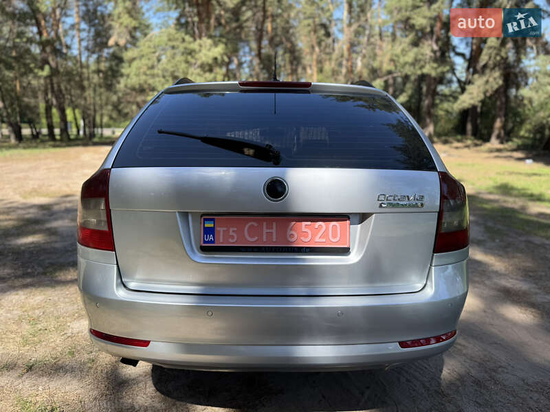Универсал Skoda Octavia 2010 в Полтаве