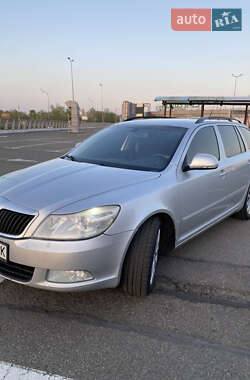 Универсал Skoda Octavia 2010 в 