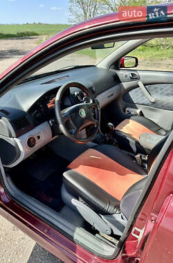 Ліфтбек Skoda Octavia 1999 в 