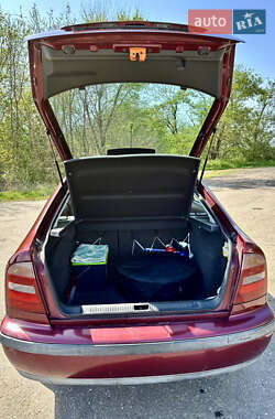 Ліфтбек Skoda Octavia 1999 в 