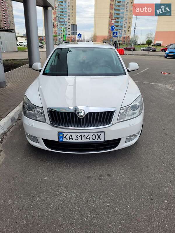 Универсал Skoda Octavia 2010 в 