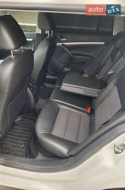 Универсал Skoda Octavia 2010 в 