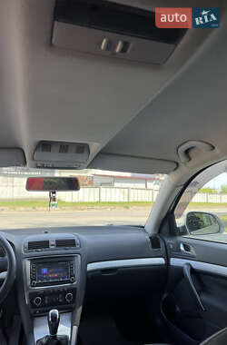 Лифтбек Skoda Octavia 2011 в 