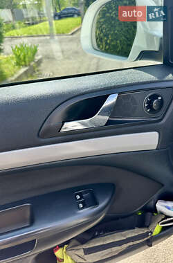Лифтбек Skoda Octavia 2012 в 