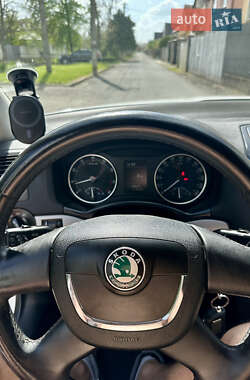 Лифтбек Skoda Octavia 2012 в 