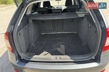 Универсал Skoda Octavia 2011 в 