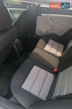 Универсал Skoda Octavia 2010 в Вараше