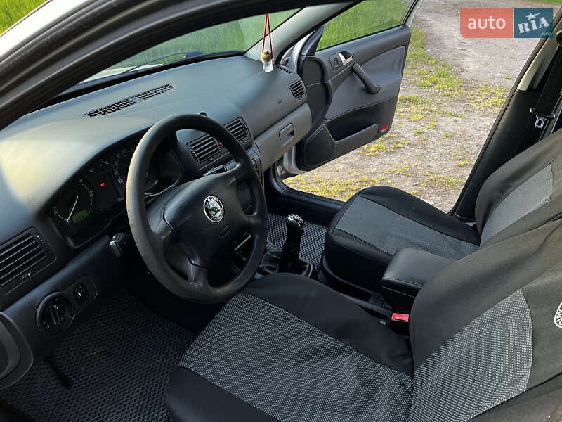 Ліфтбек Skoda Octavia 2002 в Одесі фото 10 Ліфтбек Skoda Octavia 2002 в Одесі