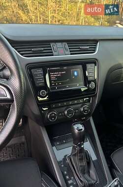 Универсал Skoda Octavia 2015 в 