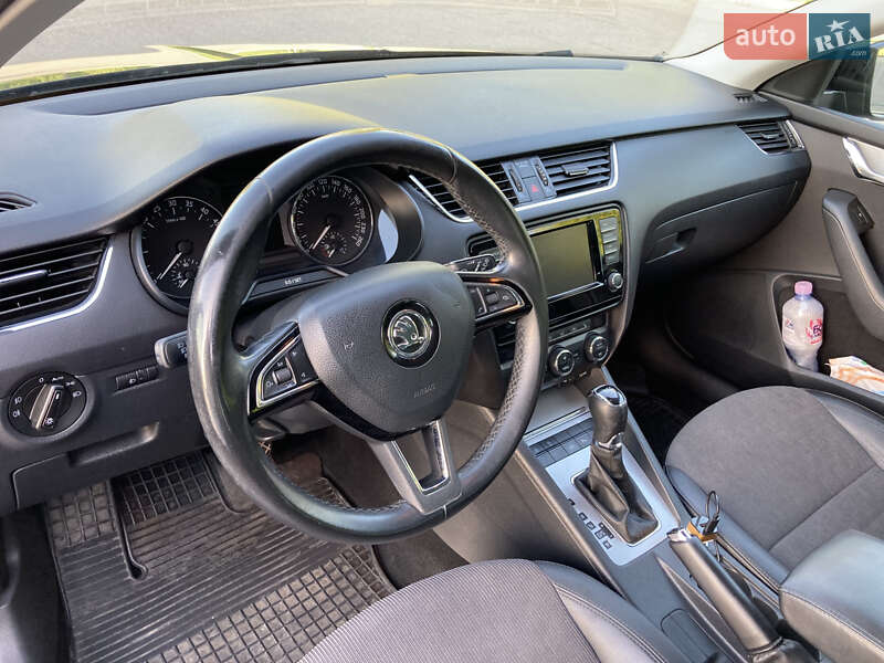 Универсал Skoda Octavia 2015 в Светловодске