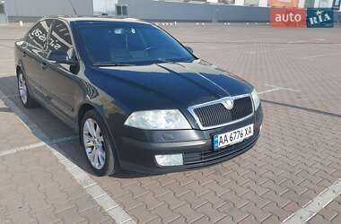 Лифтбек Skoda Octavia 2005 в 