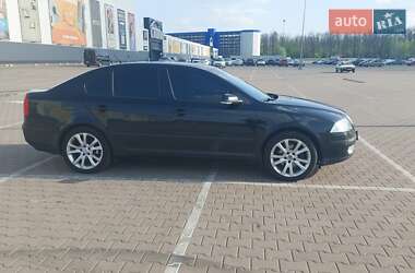 Лифтбек Skoda Octavia 2005 в 