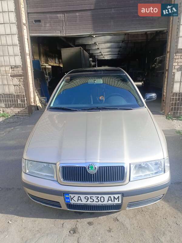 Лифтбек Skoda Octavia 2005 в Киеве