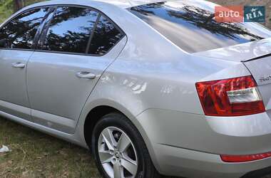 Лифтбек Skoda Octavia 2014 в 