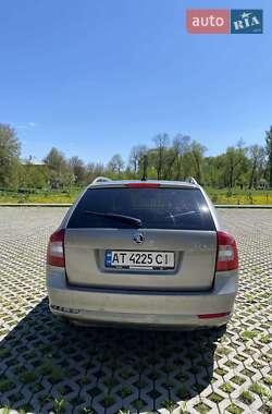 Універсал Skoda Octavia 2012 в 