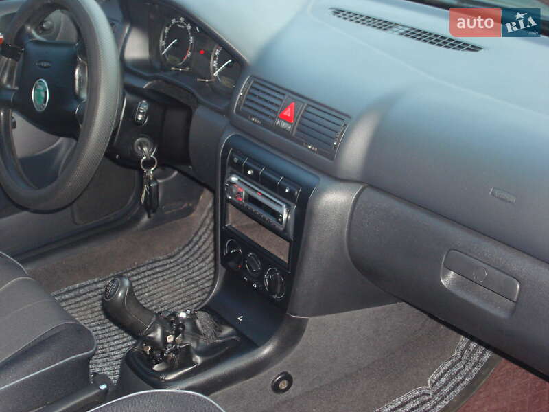 Лифтбек Skoda Octavia 2006 в Нежине фото 4 Лифтбек Skoda Octavia 2006 в Нежине