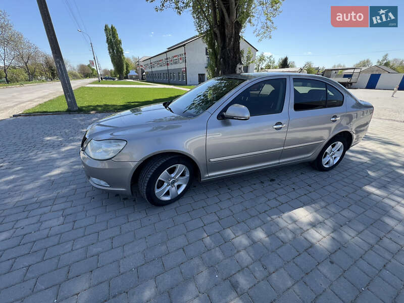 Лифтбек Skoda Octavia 2011 в Чемеровцах