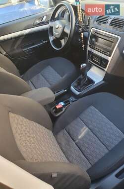 Универсал Skoda Octavia 2011 в 