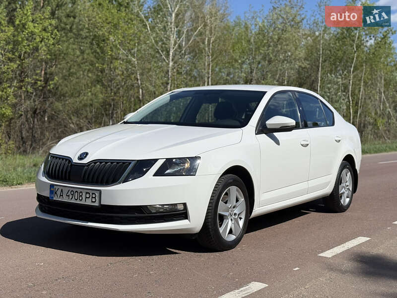 Ліфтбек Skoda Octavia 2018 в 