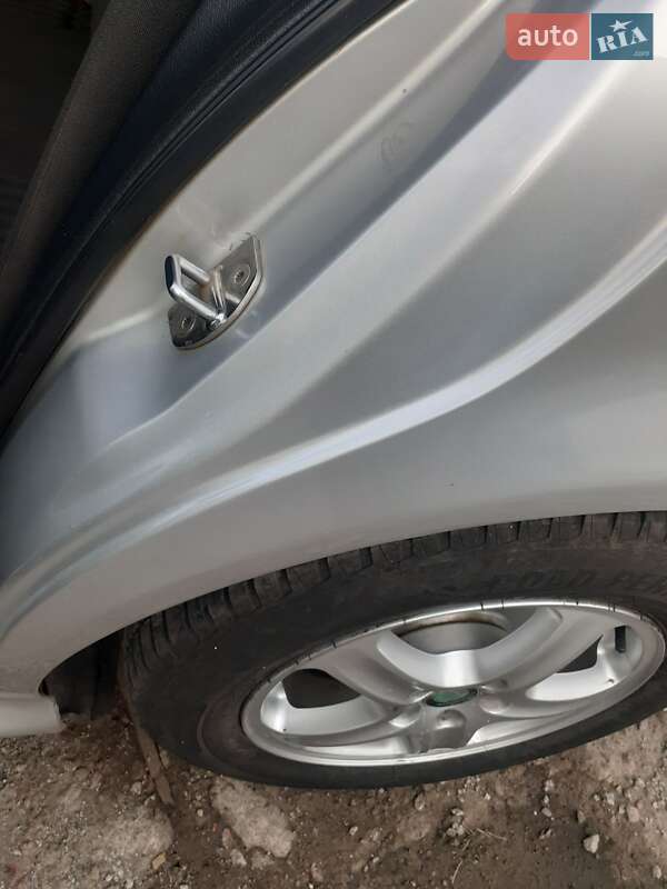 Лифтбек Skoda Octavia 2003 в Смолином