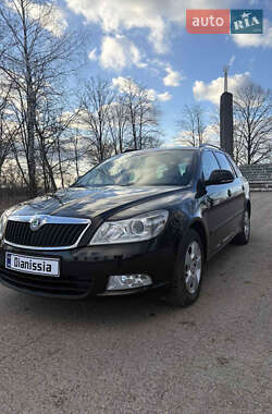 Універсал Skoda Octavia 2011 в 