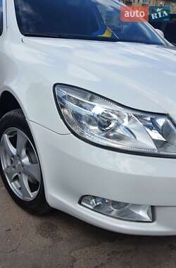 Ліфтбек Skoda Octavia 2012 в 