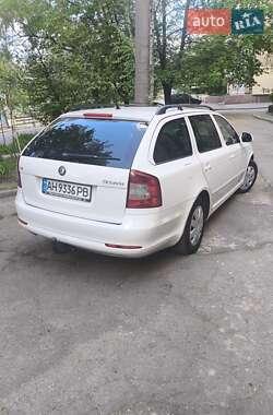 Универсал Skoda Octavia 2011 в 
