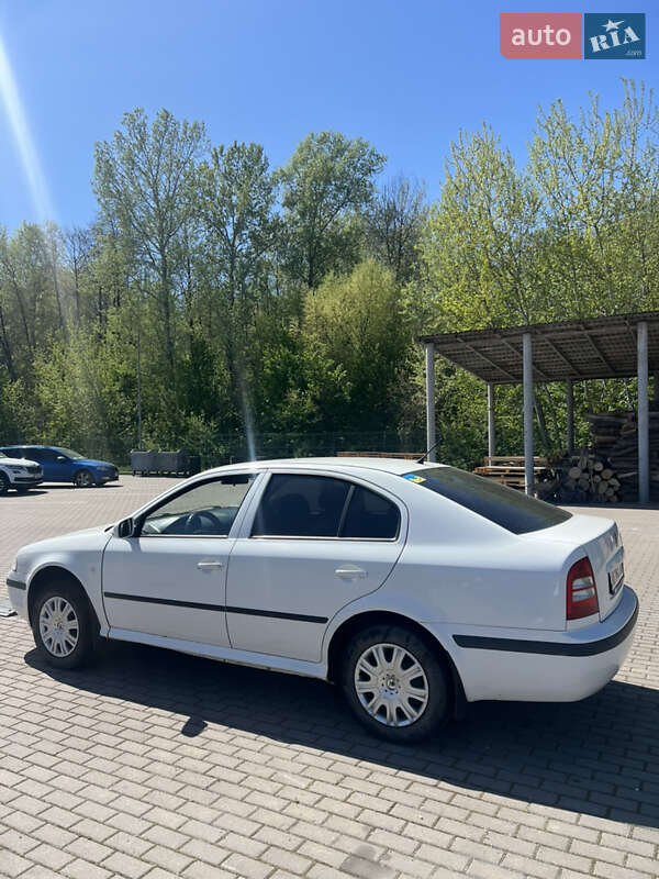Лифтбек Skoda Octavia 2002 в Виннице