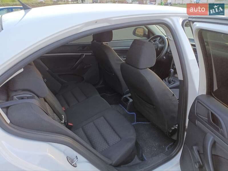Лифтбек Skoda Octavia 2010 в Виннице