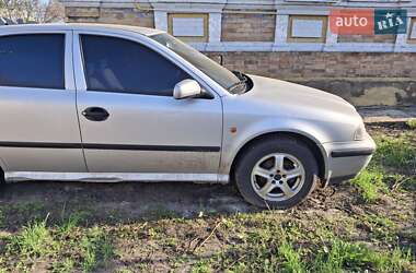 Лифтбек Skoda Octavia 1998 в 