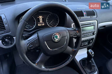 Лифтбек Skoda Octavia 2012 в 