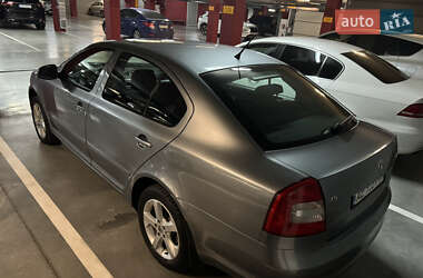Лифтбек Skoda Octavia 2012 в 