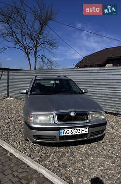 Універсал Skoda Octavia 2003 в Ужгороді