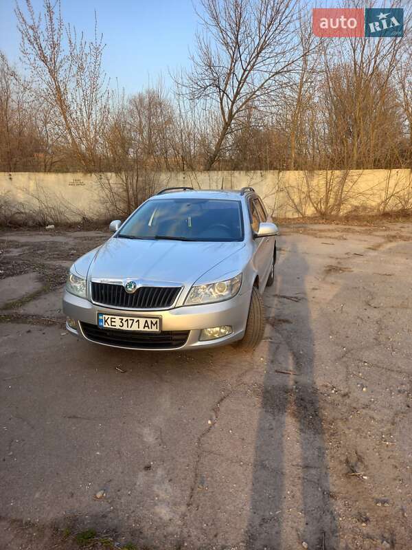 Универсал Skoda Octavia 2012 в 