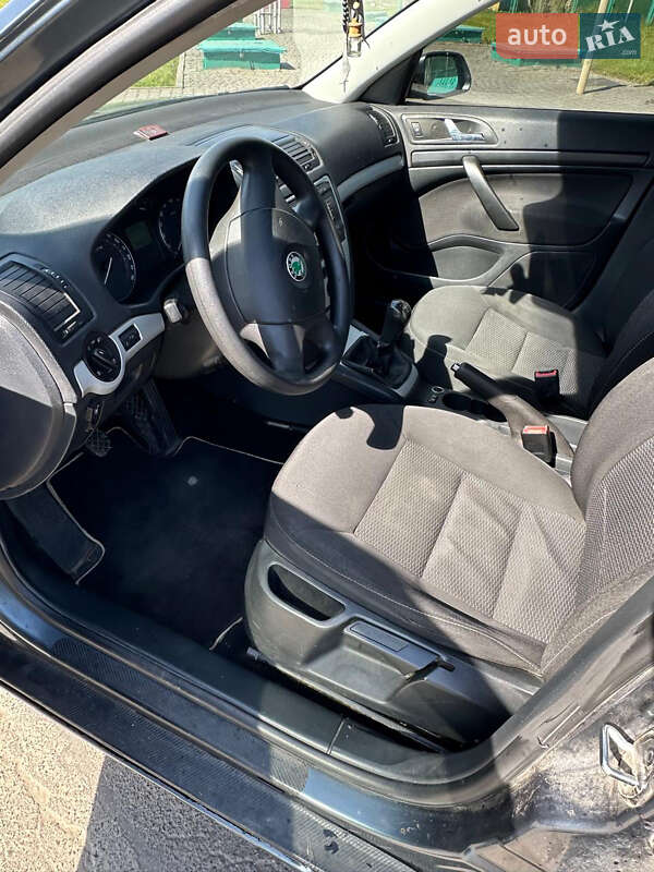 Лифтбек Skoda Octavia 2006 в Дрогобыче