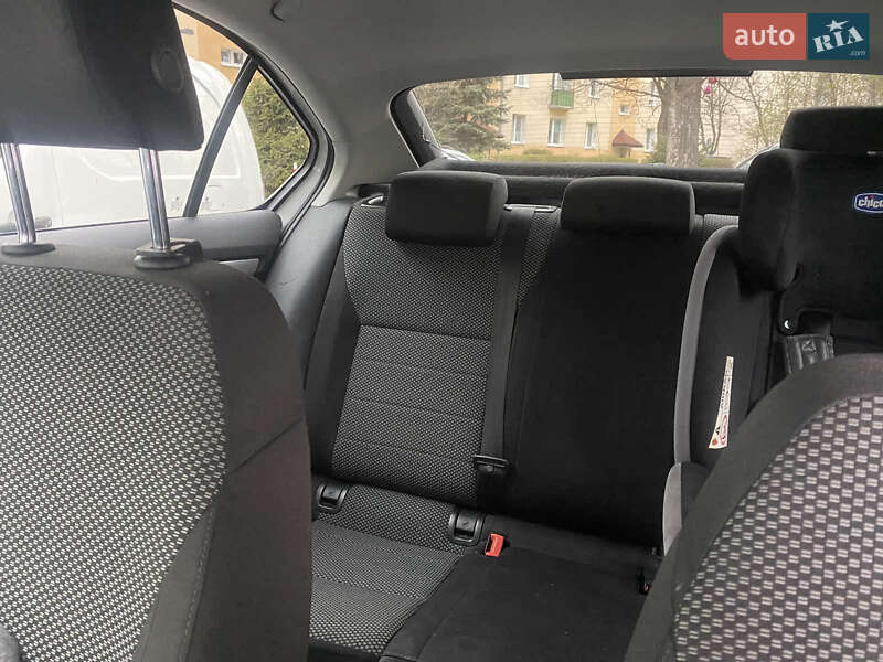 Лифтбек Skoda Octavia 2013 в Дрогобыче
