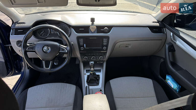 Универсал Skoda Octavia 2016 в Черновцах